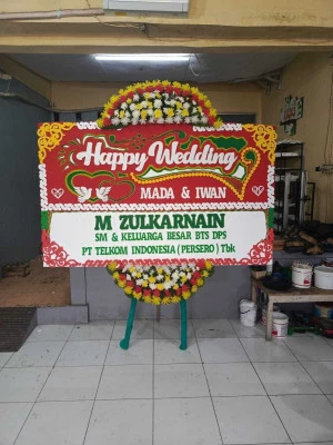 Papan Bunga di Petukangan Utara