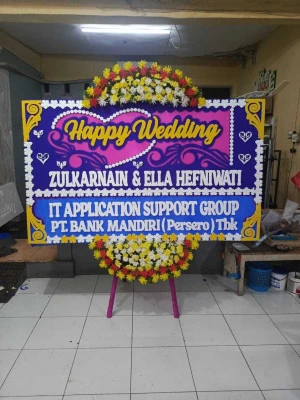 Papan Bunga di Petukangan Utara